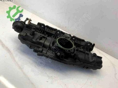Audi A4 Emme Manifoldu çıkma parça