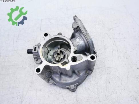 Audi A3 Vakum Pompası çıkma parça