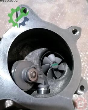 Volkswagen Transporter Turbo 06J145713Q çıkma parça