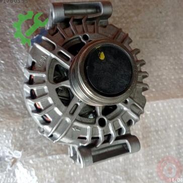 Volkswagen Passat Şarj Dinamosu 06J903023D çıkma parça
