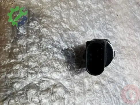 Skoda Superb Dolum Boğazı 06J996051F çıkma parça
