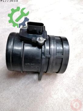 Volkswagen Amarok Hava Akış Sensörü 95860612510 çıkma parça