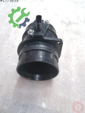 Volkswagen Amarok Hava Akış Sensörü 95860612510 çıkma parça