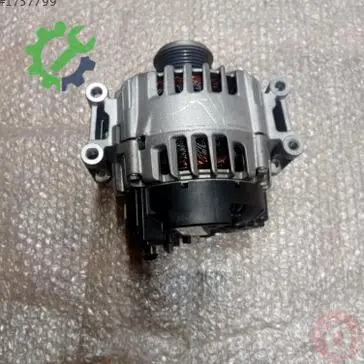 Volkswagen Golf Şarj Dinamosu 06K903026E çıkma parça