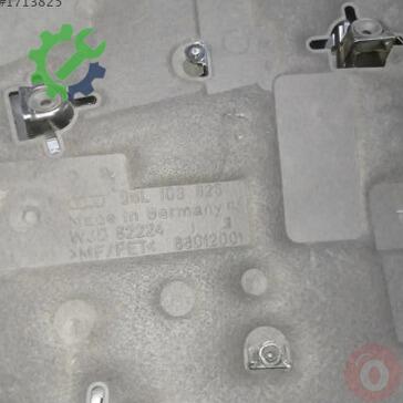 Audi A6 Motor Kapağı 06L103925 çıkma parça
