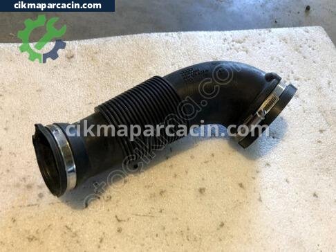 Audi A4 Turbo Hortumu çıkma parça