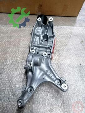 Volkswagen Touareg Motor Braketi 06L903143D çıkma parça