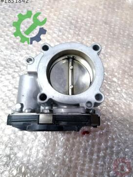 Volkswagen Golf Gaz Kelebeği 06Q133062 çıkma parça