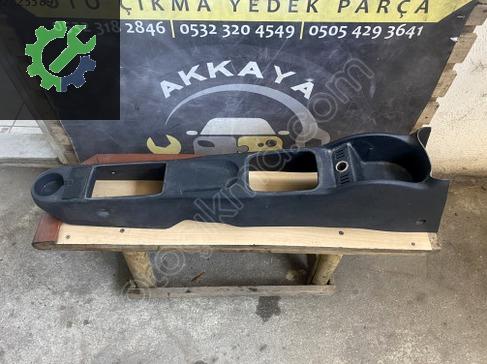 Opel Corsa Orta Konsol çıkma parça