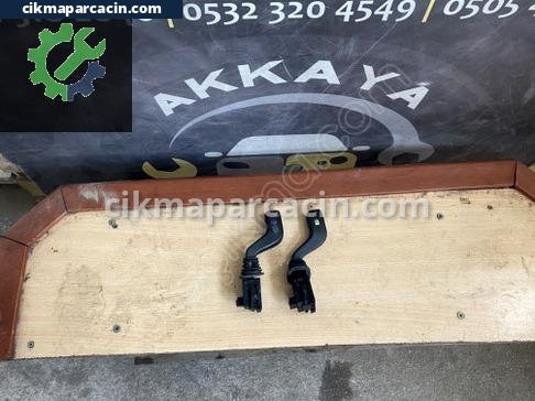 Opel Corsa Silecek Kolu çıkma parça