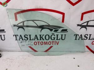 ALFA ROMEO 156 SAĞ ÖN KAPI CAMI