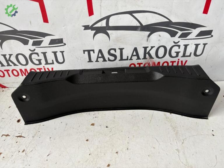 Ford Focus Eşik Bakaliti çıkma parça