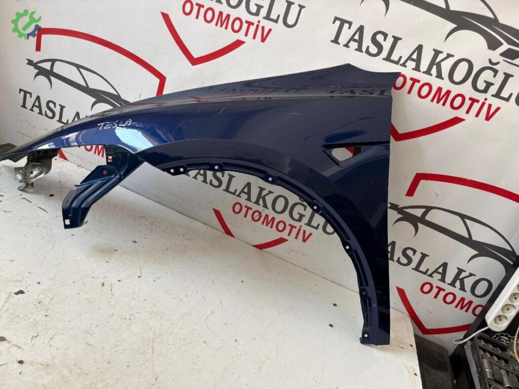 Tesla Model Y Çamurluk çıkma parça