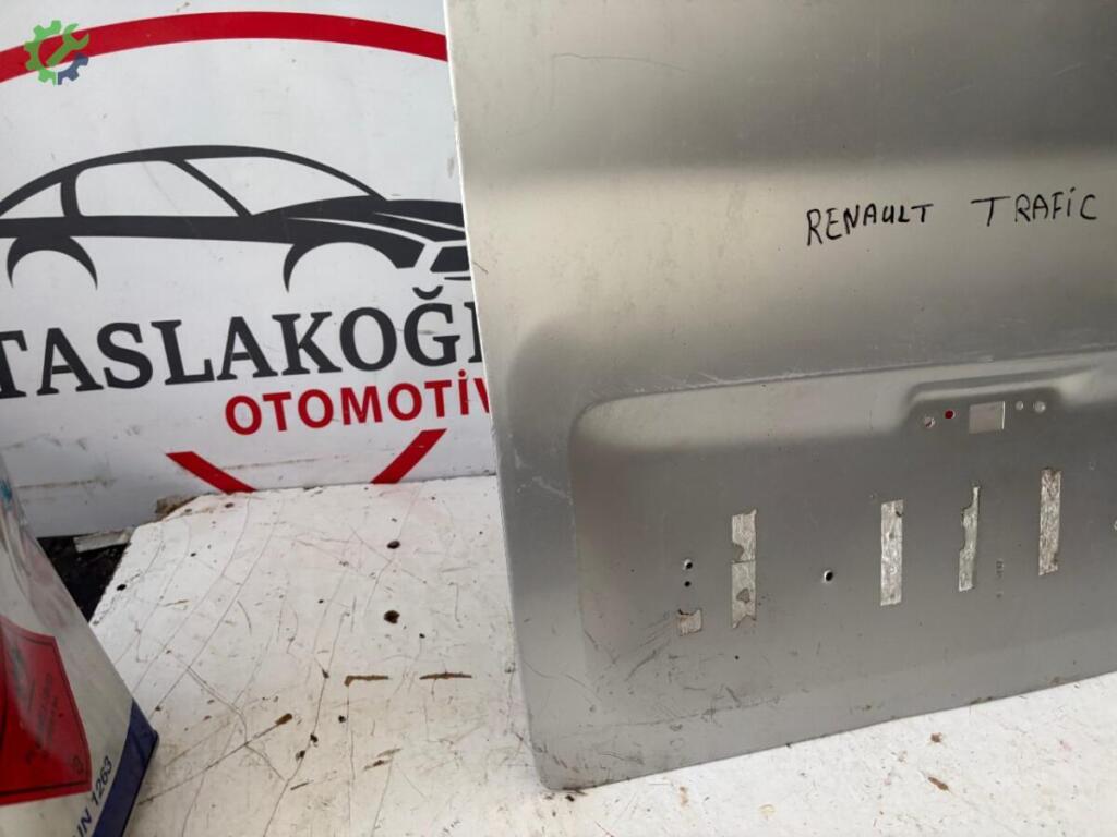 Renault Trafic Bagaj Kapağı çıkma parça