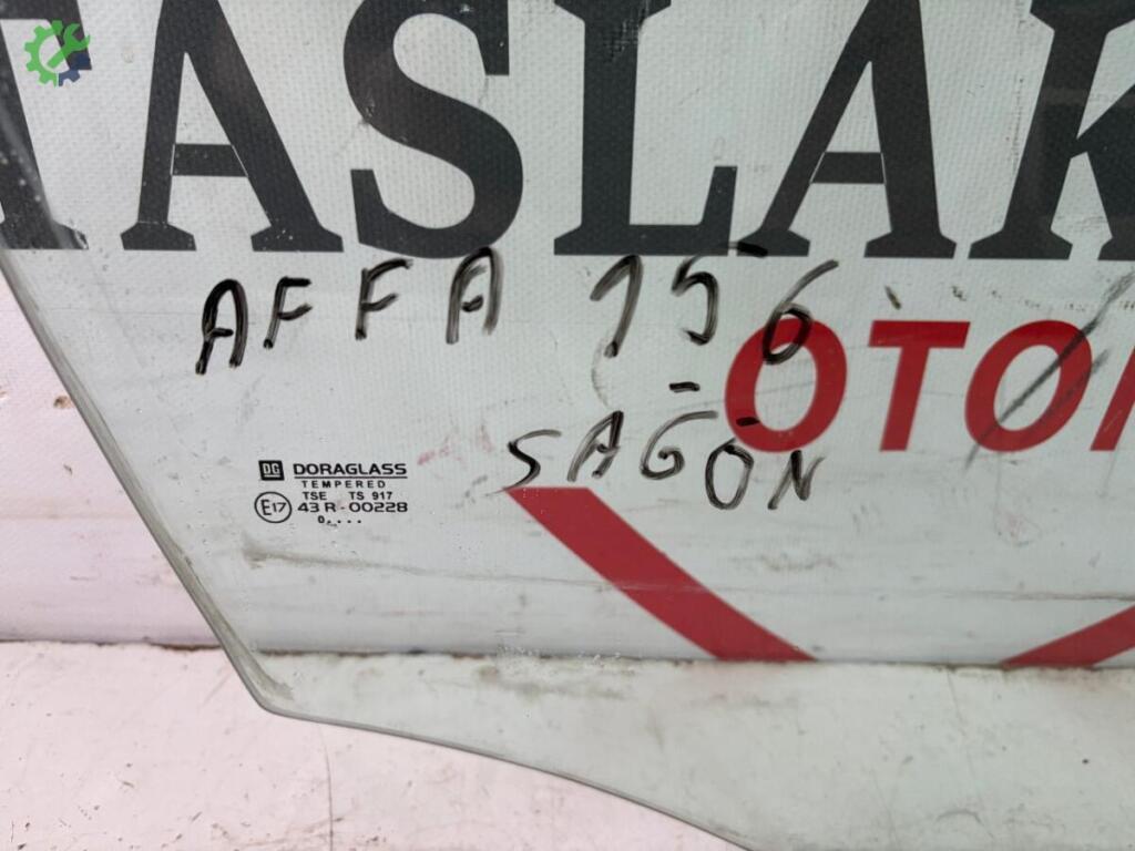 Alfa Romeo 156 Kapı Camları çıkma parça