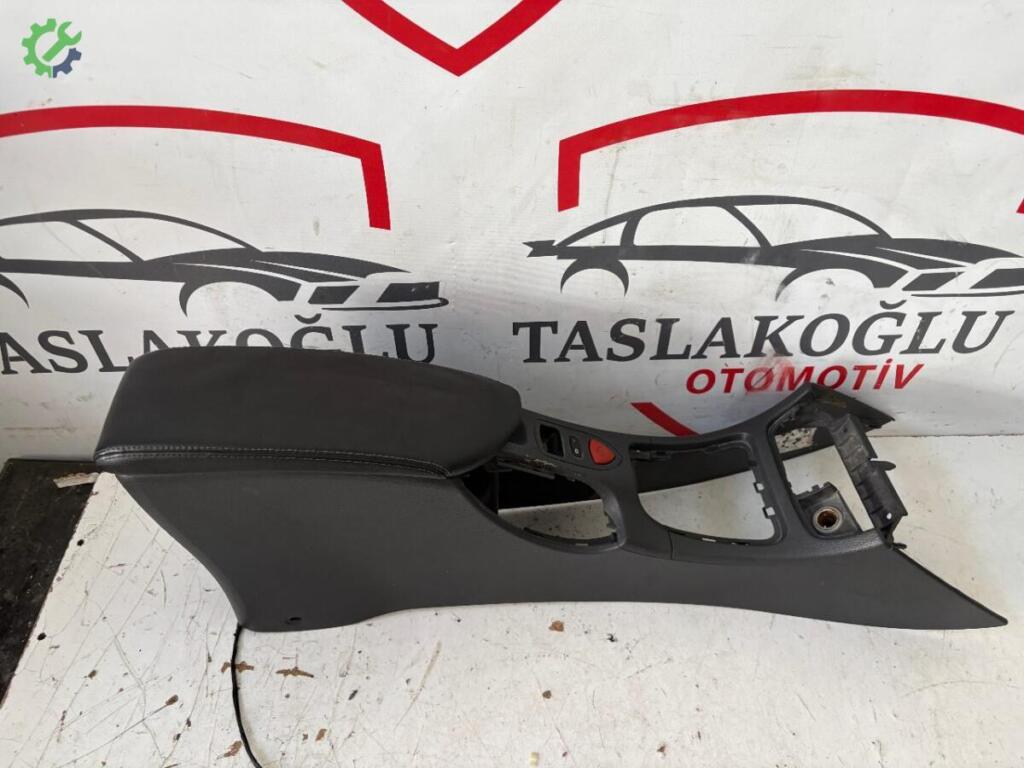 Renault Laguna Orta Konsol çıkma parça