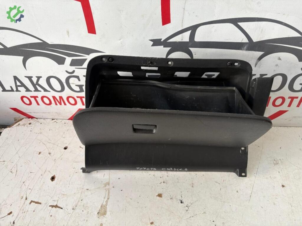 Toyota Corolla Torpido Kapağı çıkma parça