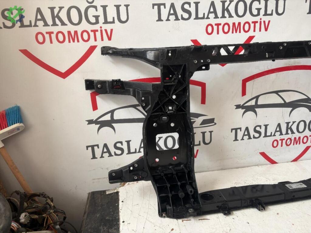 Hyundai Tucson Ön Panel 64101N7500 çıkma parça