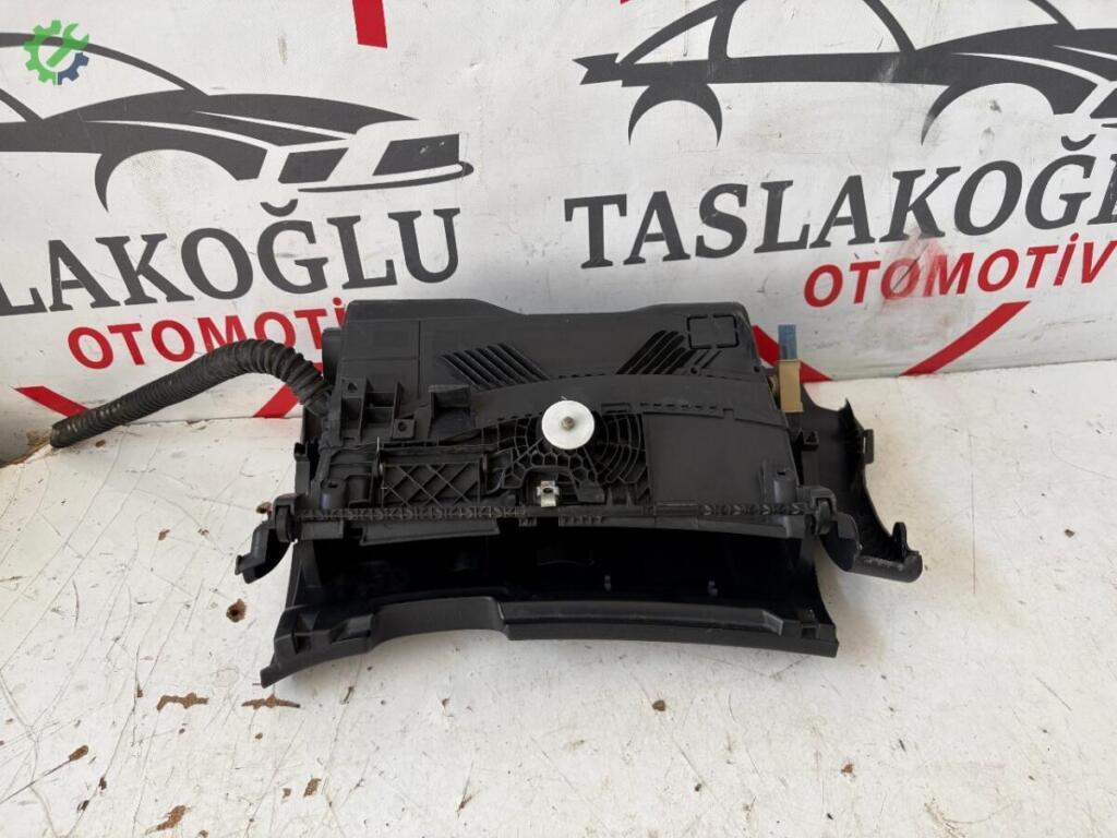 Skoda Octavia Torpido Kapağı çıkma parça