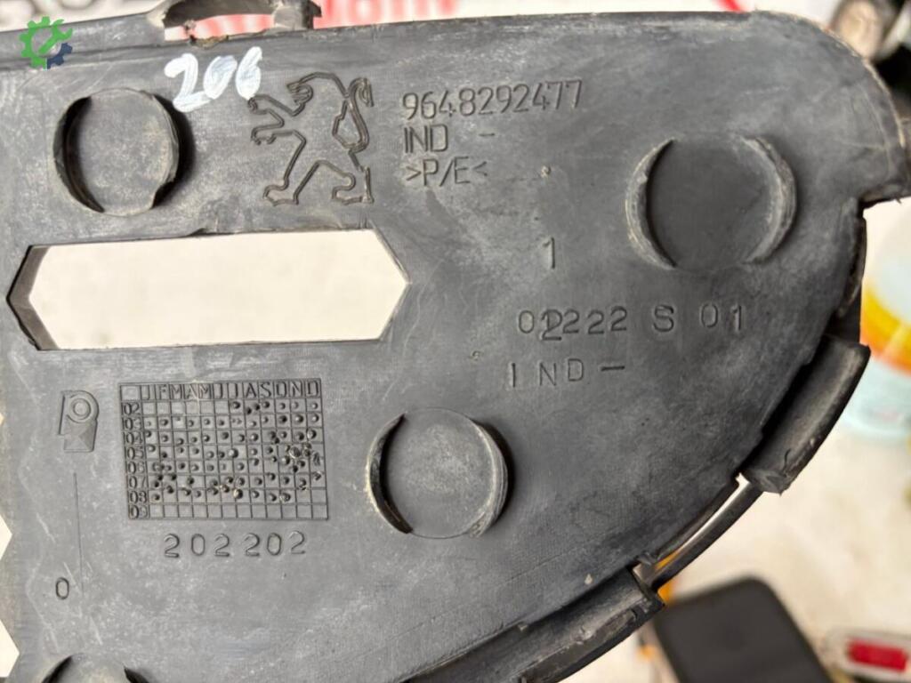 Peugeot 206 Tampon Izgarası çıkma parça