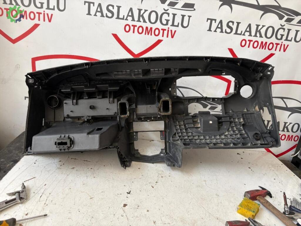 Dacia Logan Torpido çıkma parça