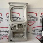 RENAULT TRAFİC SOL BAKAJ KAPAĞI HASARLI