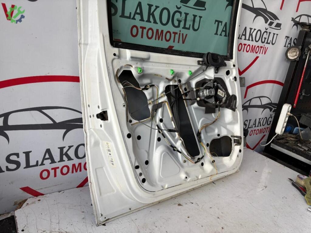 Fiat Scudo Sol Ön Kapı çıkma parça