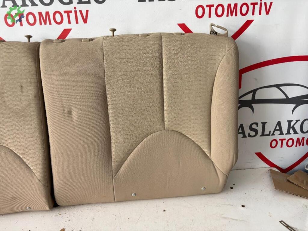 Hyundai Accent Arka Koltuk çıkma parça