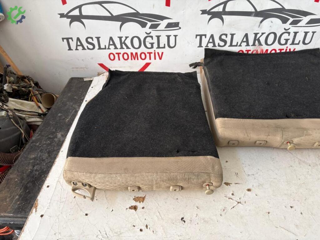 Hyundai Accent Arka Koltuk çıkma parça