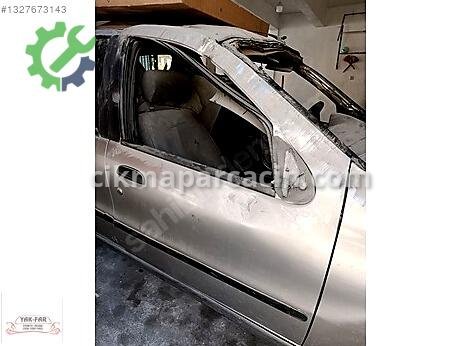 Fiat Palio Sağ Ön Kapı çıkma parça