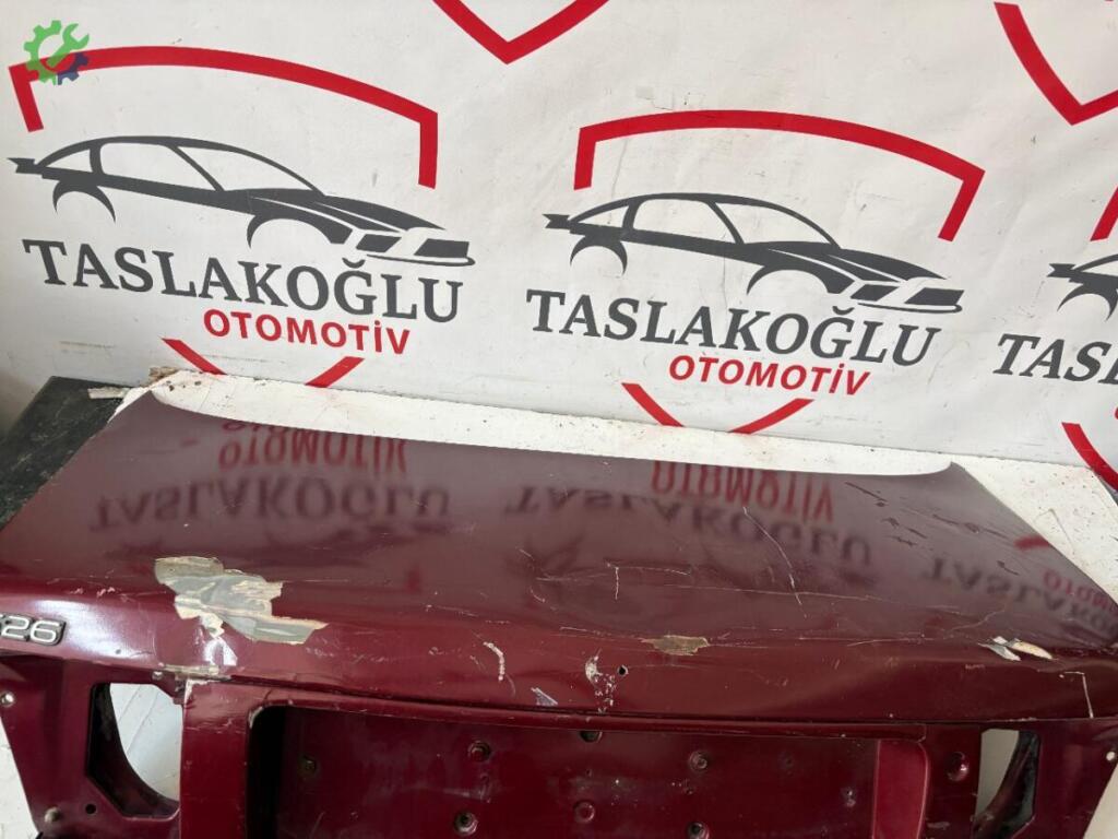 Mazda 626 Bagaj Kapağı çıkma parça