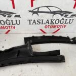 AUDİ A4 ÖN CAM IZGARASI