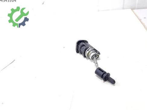 Audi A4 Kapı Kilidi 107837167EN çıkma parça