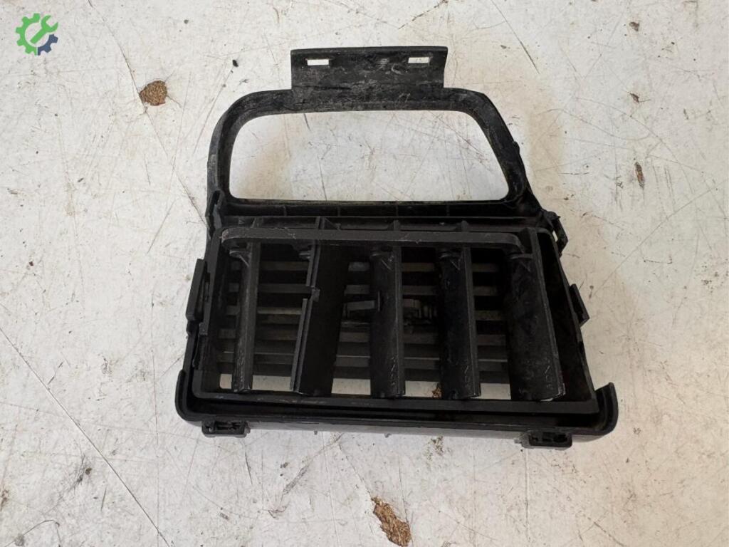 Fiat Punto Kalorifer Izgarası çıkma parça