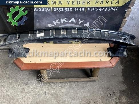 Mercedes-Benz CLA Arka Tampon Demiri çıkma parça
