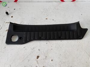 RENAULT KANGOO 2 SOL SÜRGÜLÜ KAPI EŞİK BAKALİTİ