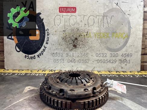 Renault Megane Volant 123107421R çıkma parça