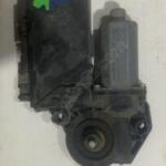 130821766 Peugeot 307 sağ ön kapı cam motoru
