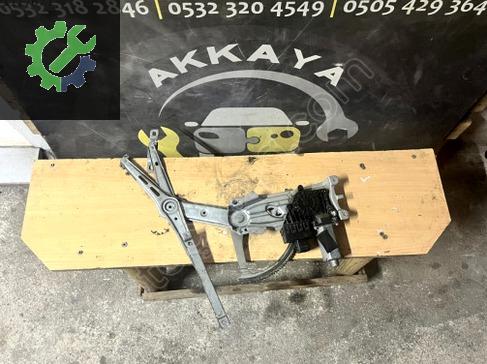 Opel Astra Sol Ön Cam Krikosu 13100417 çıkma parça