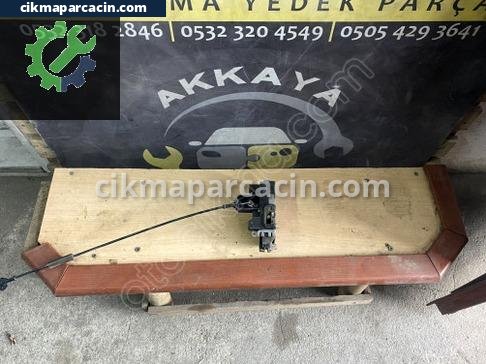Opel Corsa Sağ Arka Kapı Kilidi çıkma parça