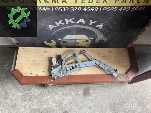 Opel Corsa Sağ Ön Cam Krikosu GM13173066 çıkma parça
