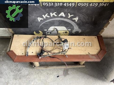 Opel Corsa Sağ Ön Kapı çıkma parça