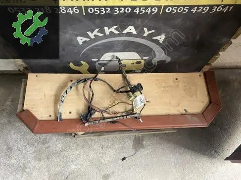 Opel Corsa Sağ Ön Kapı GM13221924 çıkma parça