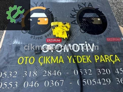 Fiat Fiorino Sağ Kapı Kilidi 1365304080 çıkma parça