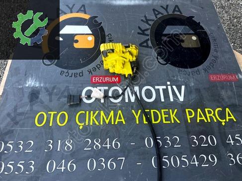 Fiat Fiorino Sağ Kapı Kilidi 1365304080 çıkma parça