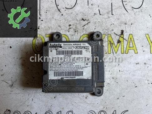 Peugeot Bipper Airbag Beyni (SRS) 1367508080 çıkma parça