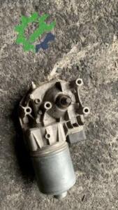1397220616 audi a6 ön silecek motoru
