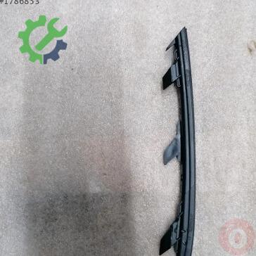 Volkswagen Passat Tampon Izgara Çıtası 13G0854322A çıkma parça