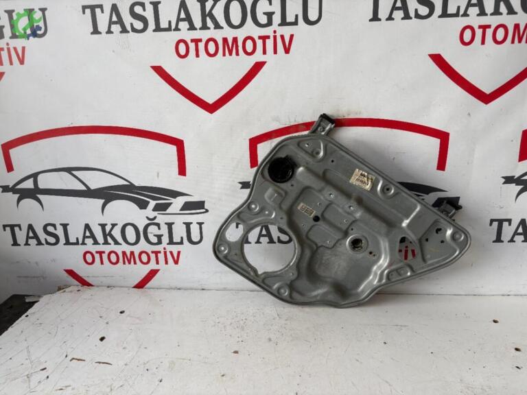 Volvo S40 Cam Krikosu çıkma parça