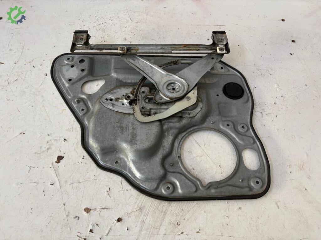 Volvo S40 Cam Krikosu çıkma parça